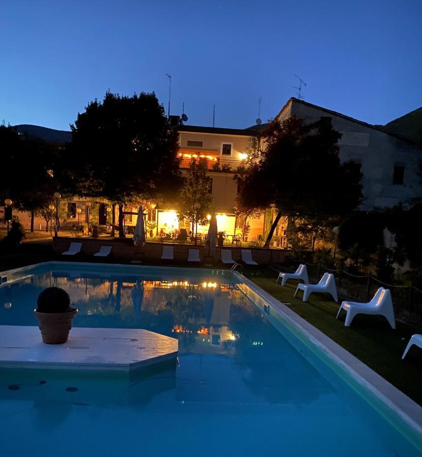 Hotel Borgo Antico Fabriano Eksteriør bilde