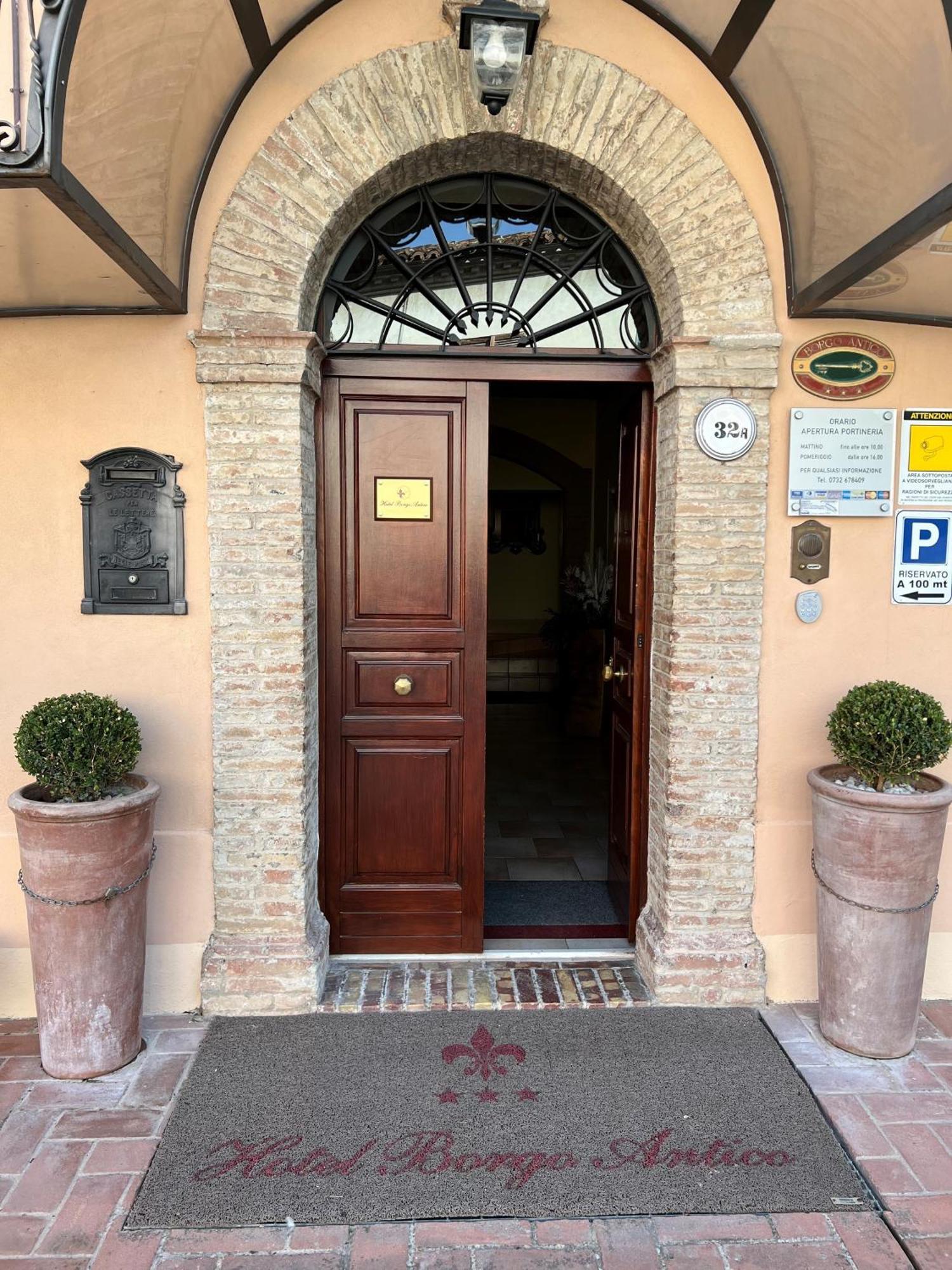 Hotel Borgo Antico Fabriano Eksteriør bilde