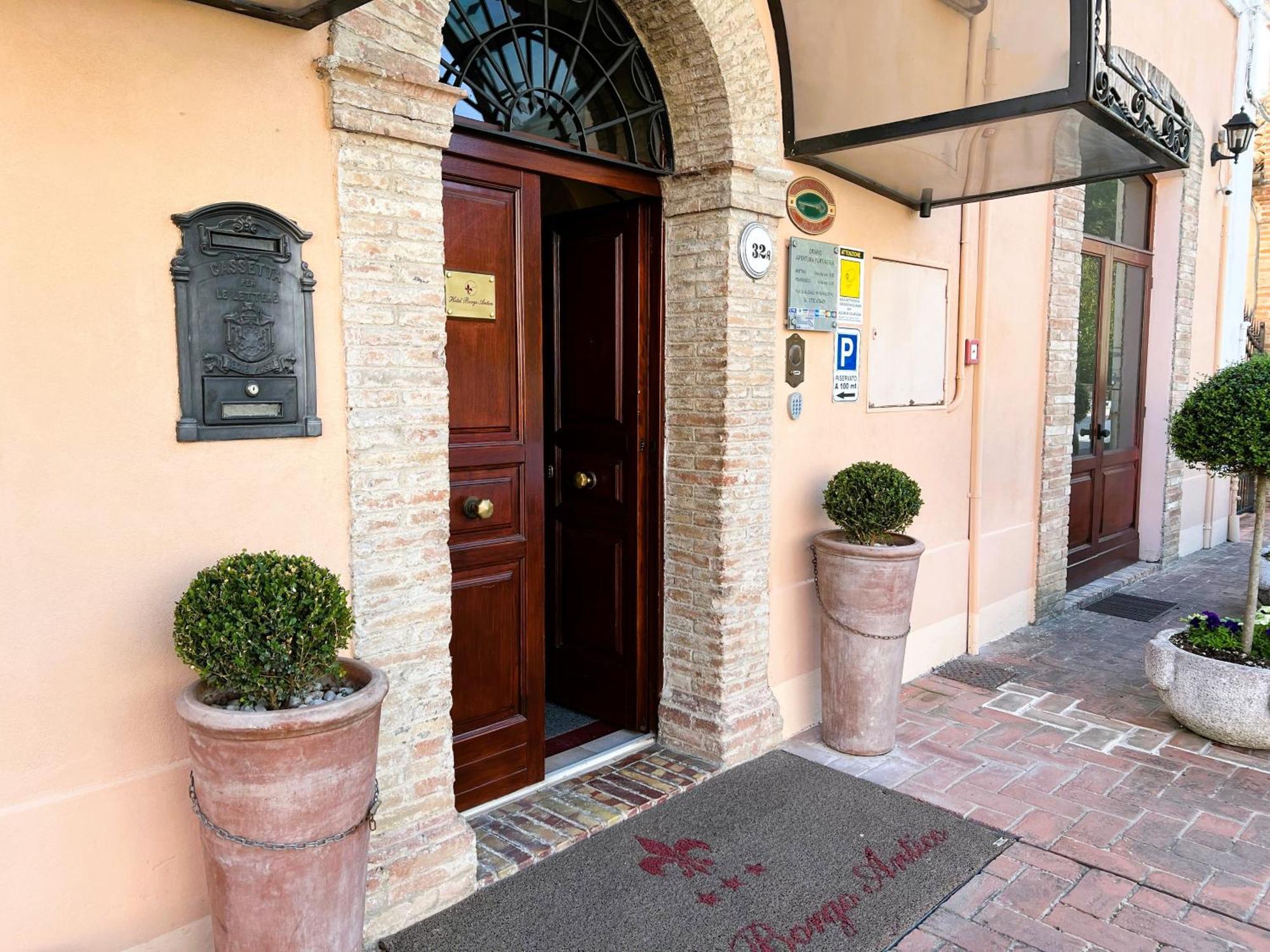 Hotel Borgo Antico Fabriano Eksteriør bilde