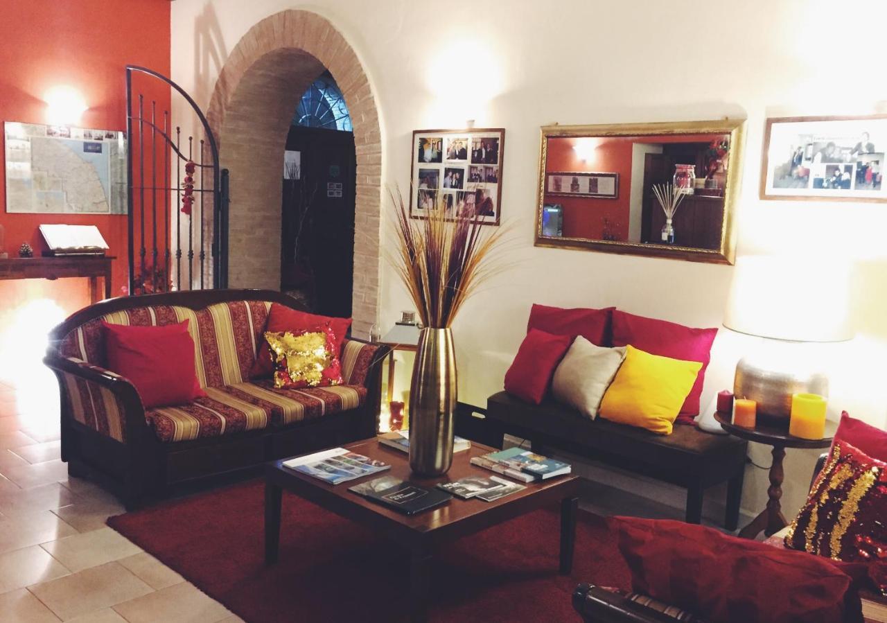 Hotel Borgo Antico Fabriano Eksteriør bilde